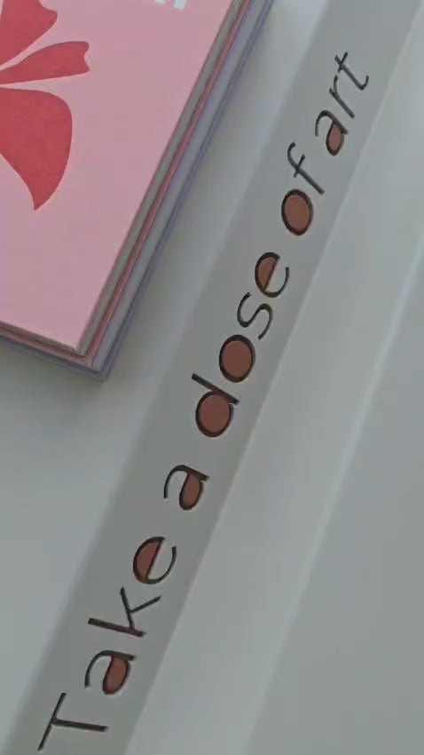 Video laden: Pill Table L